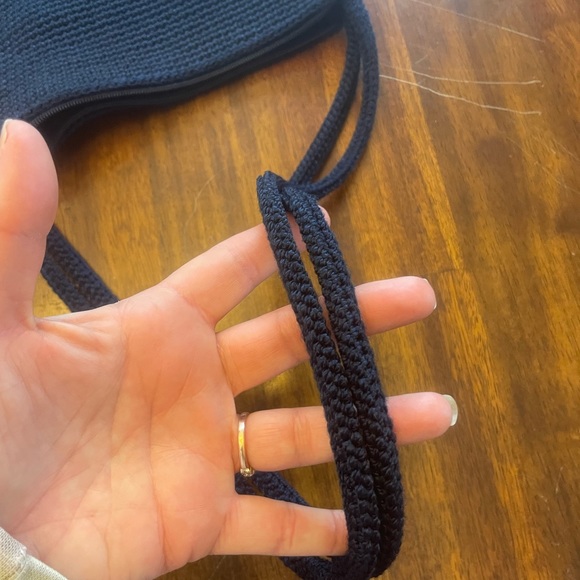 The SAK navy woven crochet knit shoulder bag purse excellent condition - Picture 3 of 9